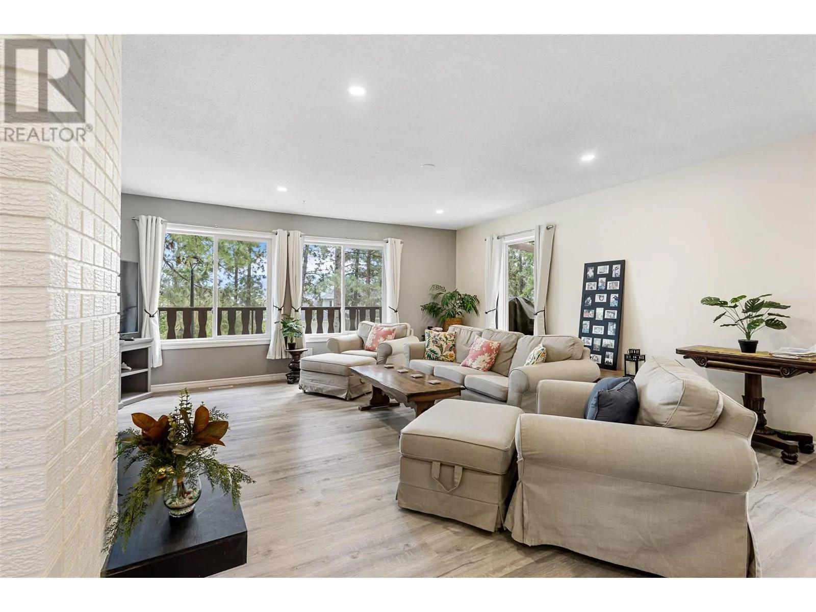 3947 Trepanier Heights Place