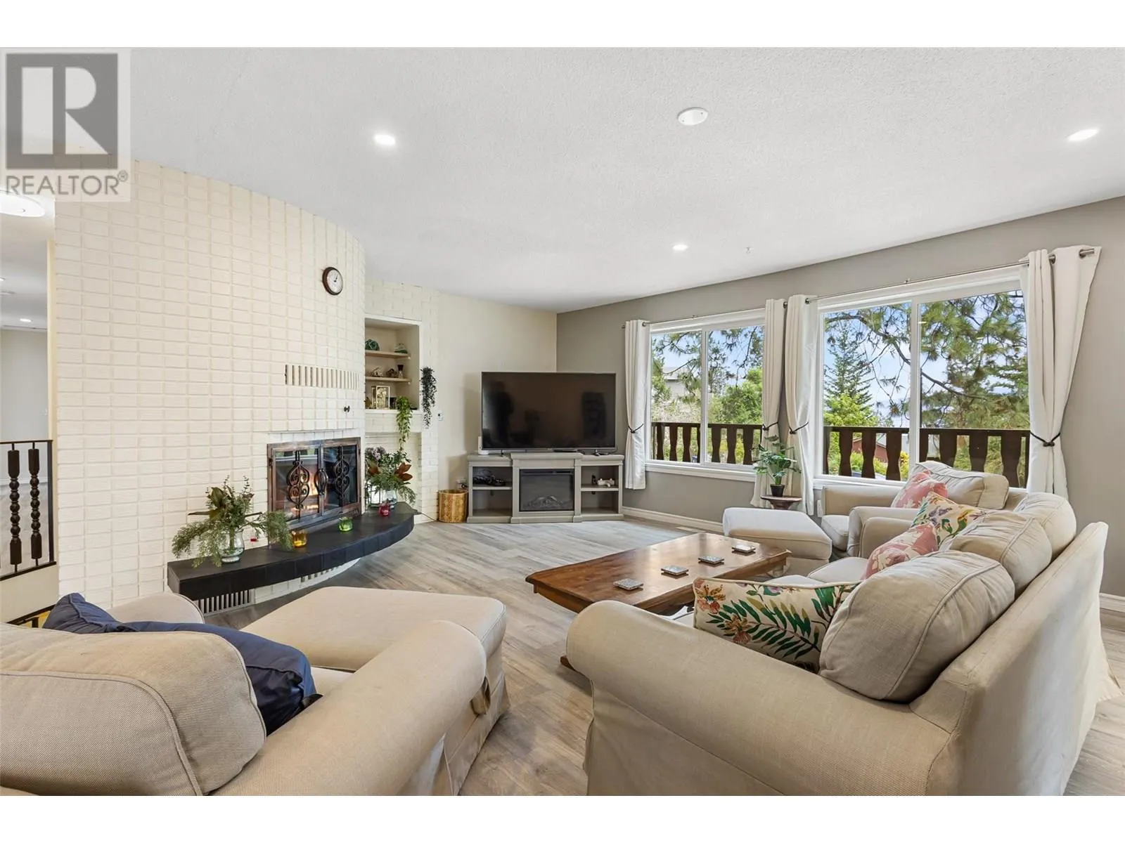 3947 Trepanier Heights Place