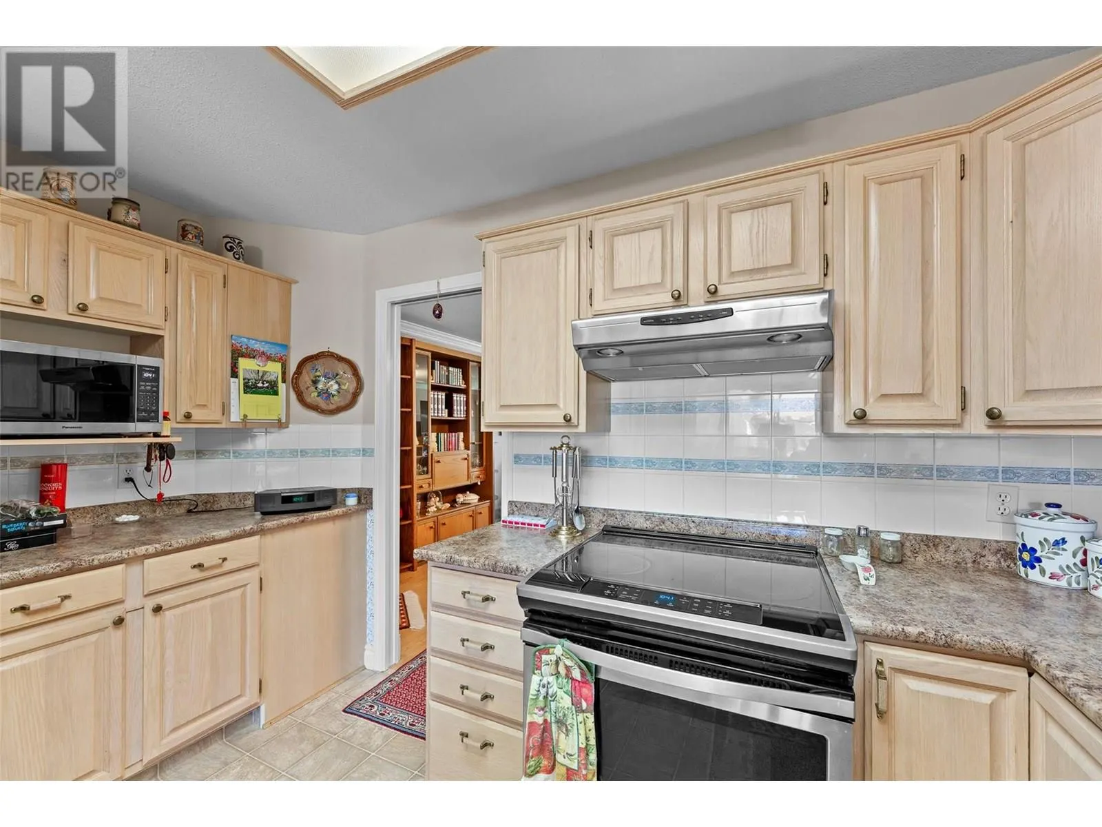 1886 Parkview Crescent Unit# 3