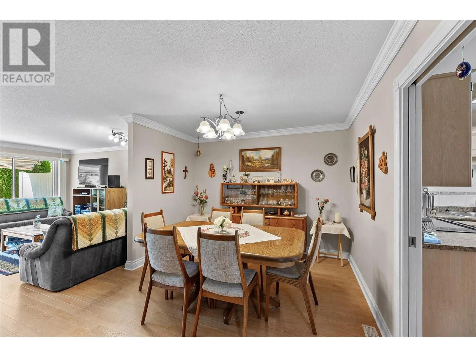 1886 Parkview Crescent Unit# 3