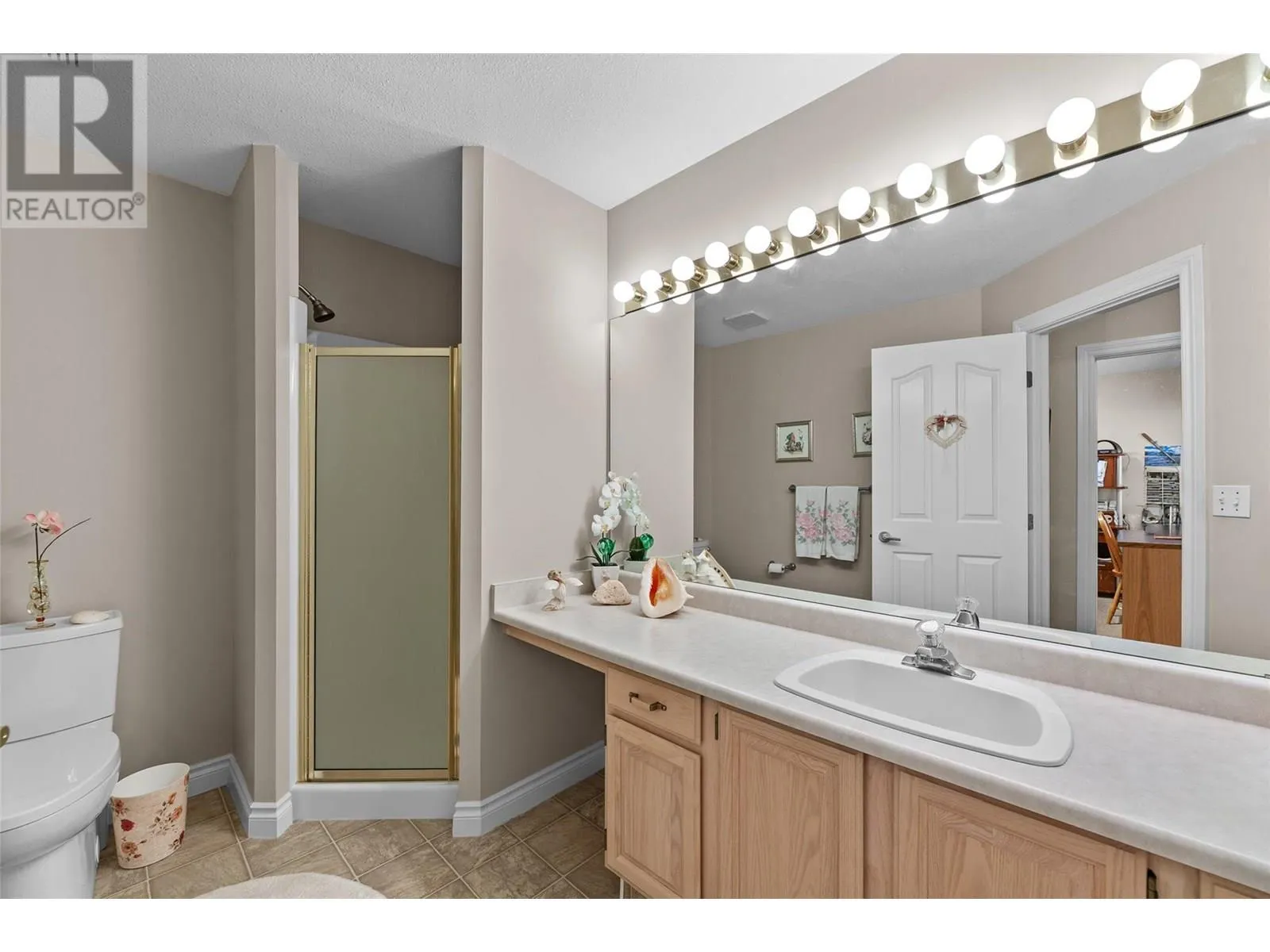 1886 Parkview Crescent Unit# 3