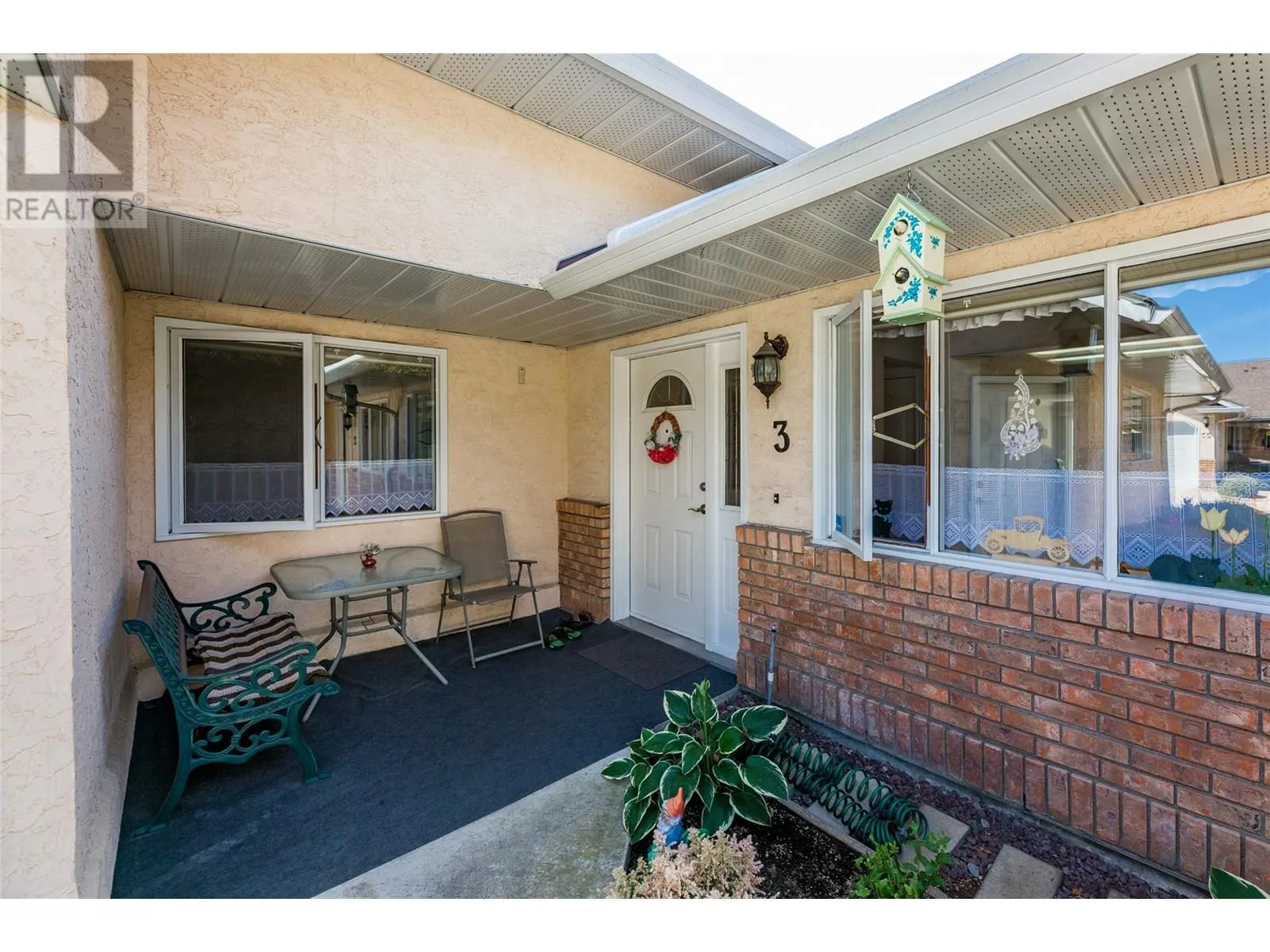 1886 Parkview Crescent Unit# 3