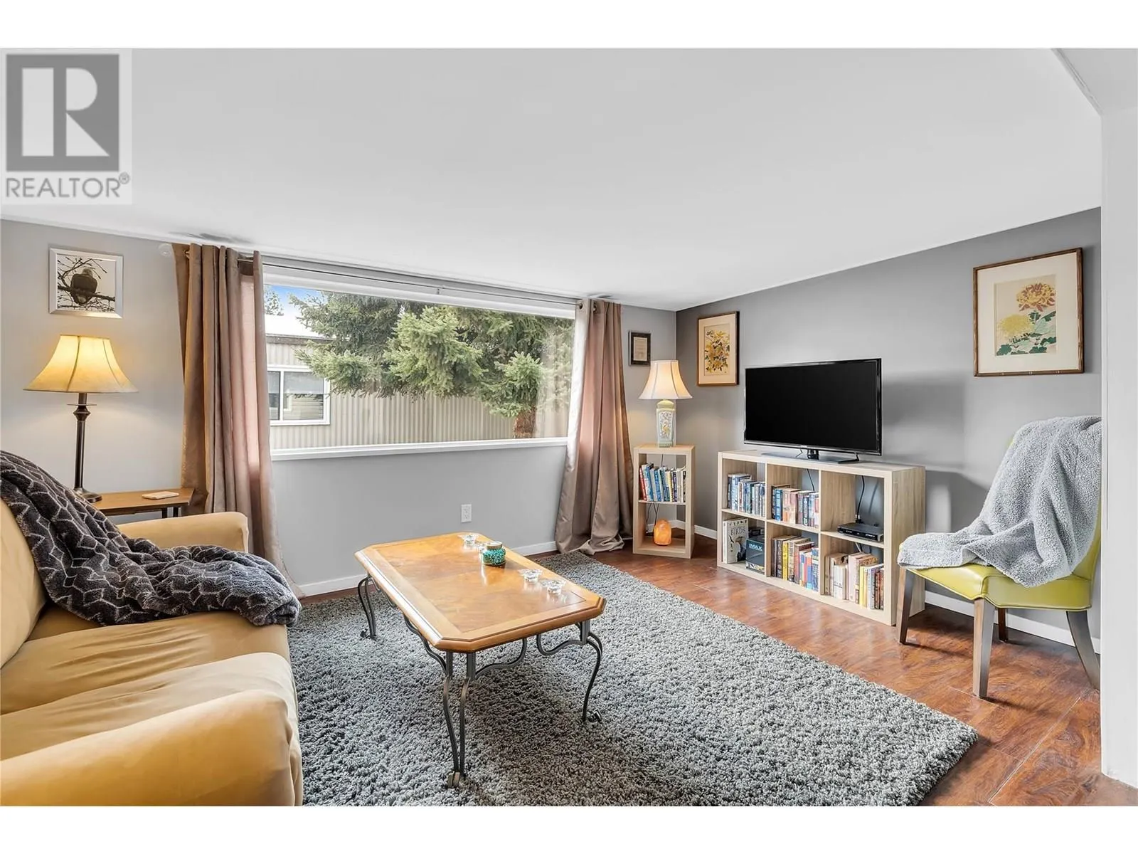 1929 97 Highway S Unit# 64