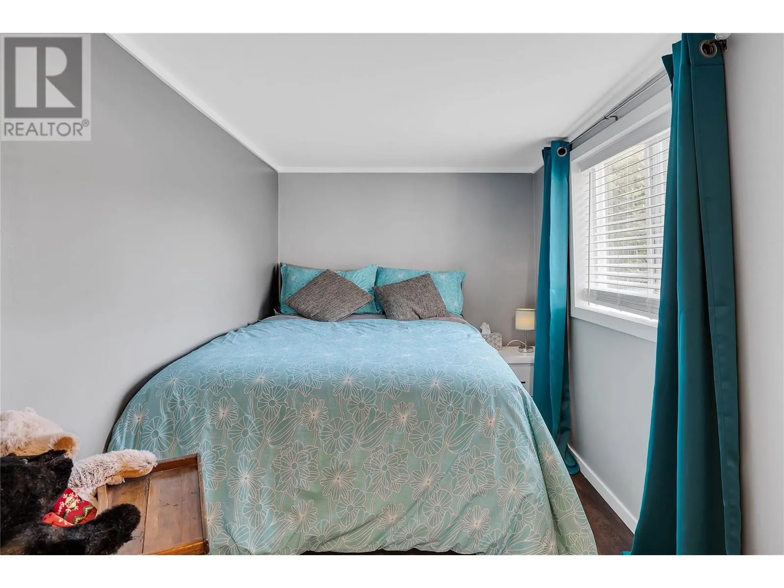 1929 97 Highway S Unit# 64