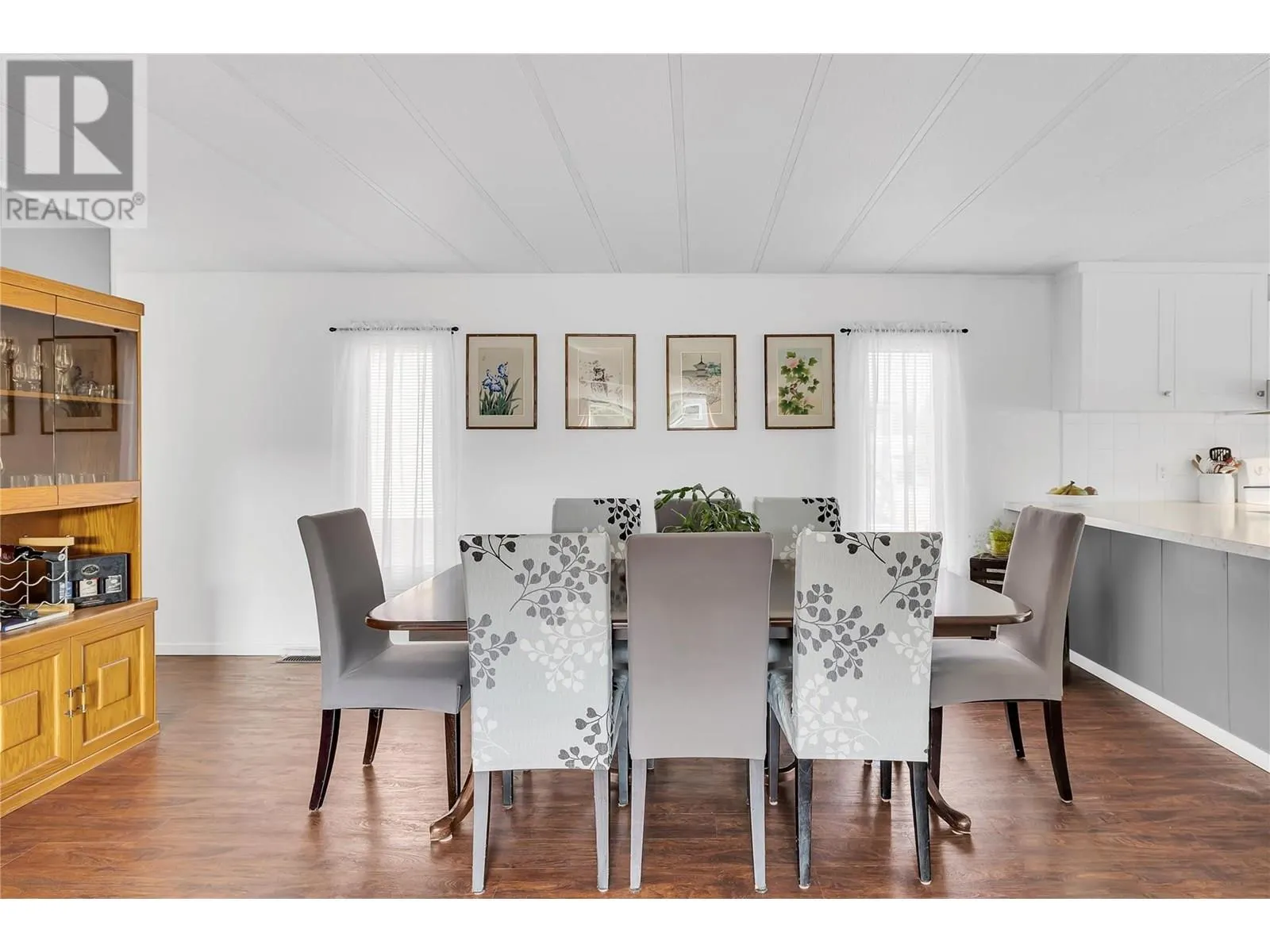 1929 97 Highway S Unit# 64