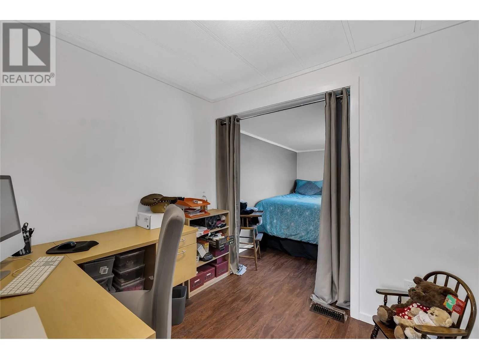 1929 97 Highway S Unit# 64