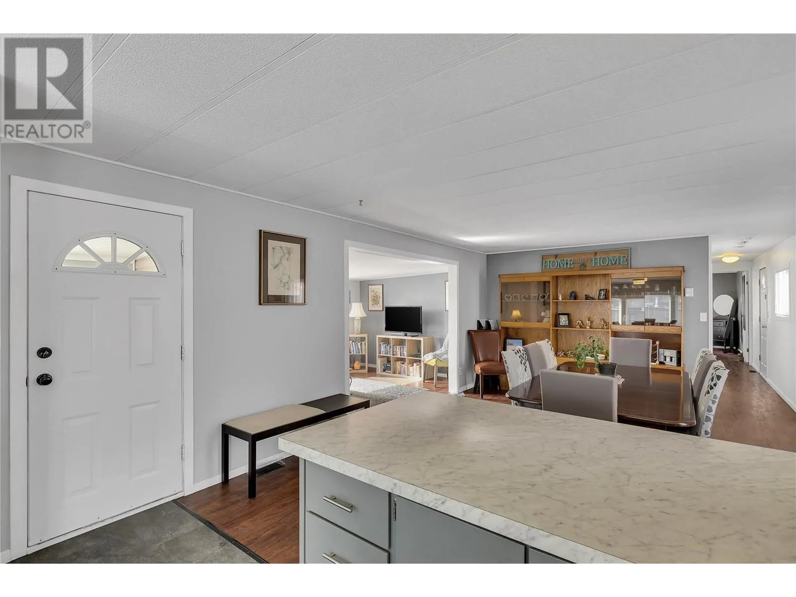 1929 97 Highway S Unit# 64