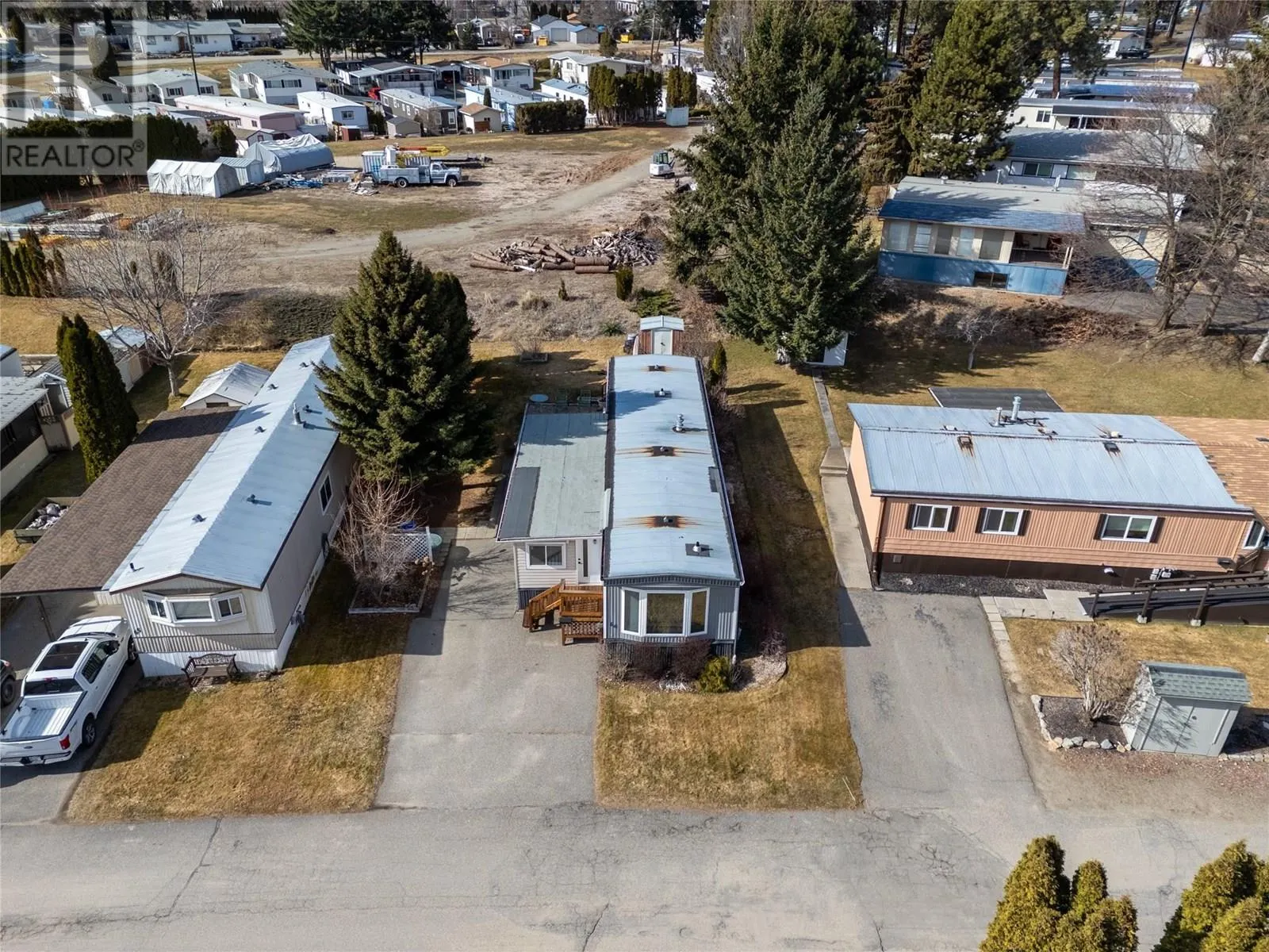 1929 97 Highway S Unit# 64