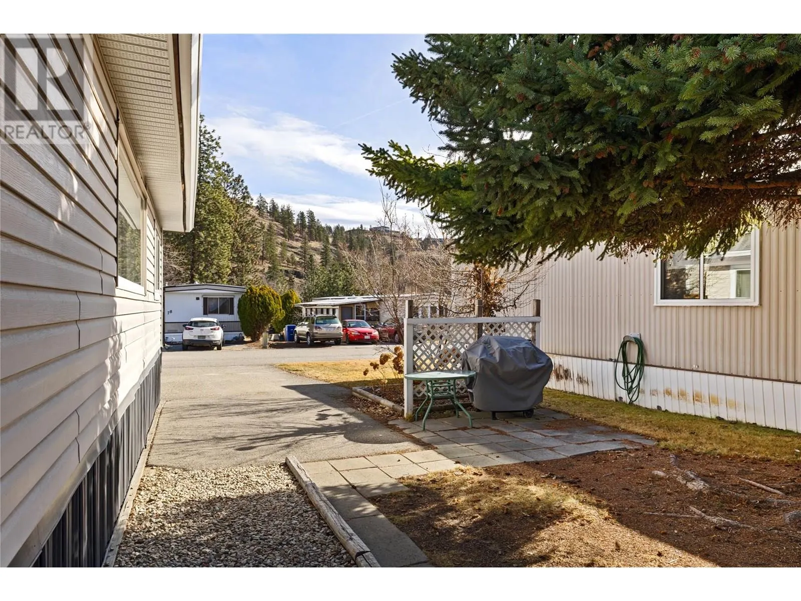 1929 97 Highway S Unit# 64
