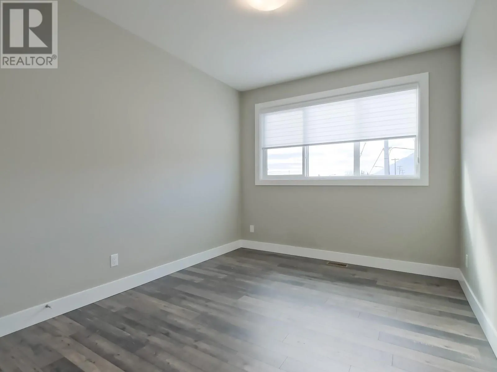 704 REVELSTOKE Avenue Unit# 102