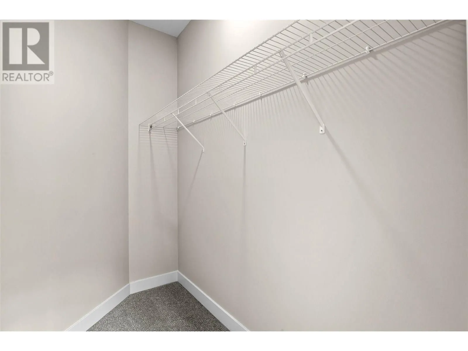 2045 STAGECOACH Drive Unit# 121