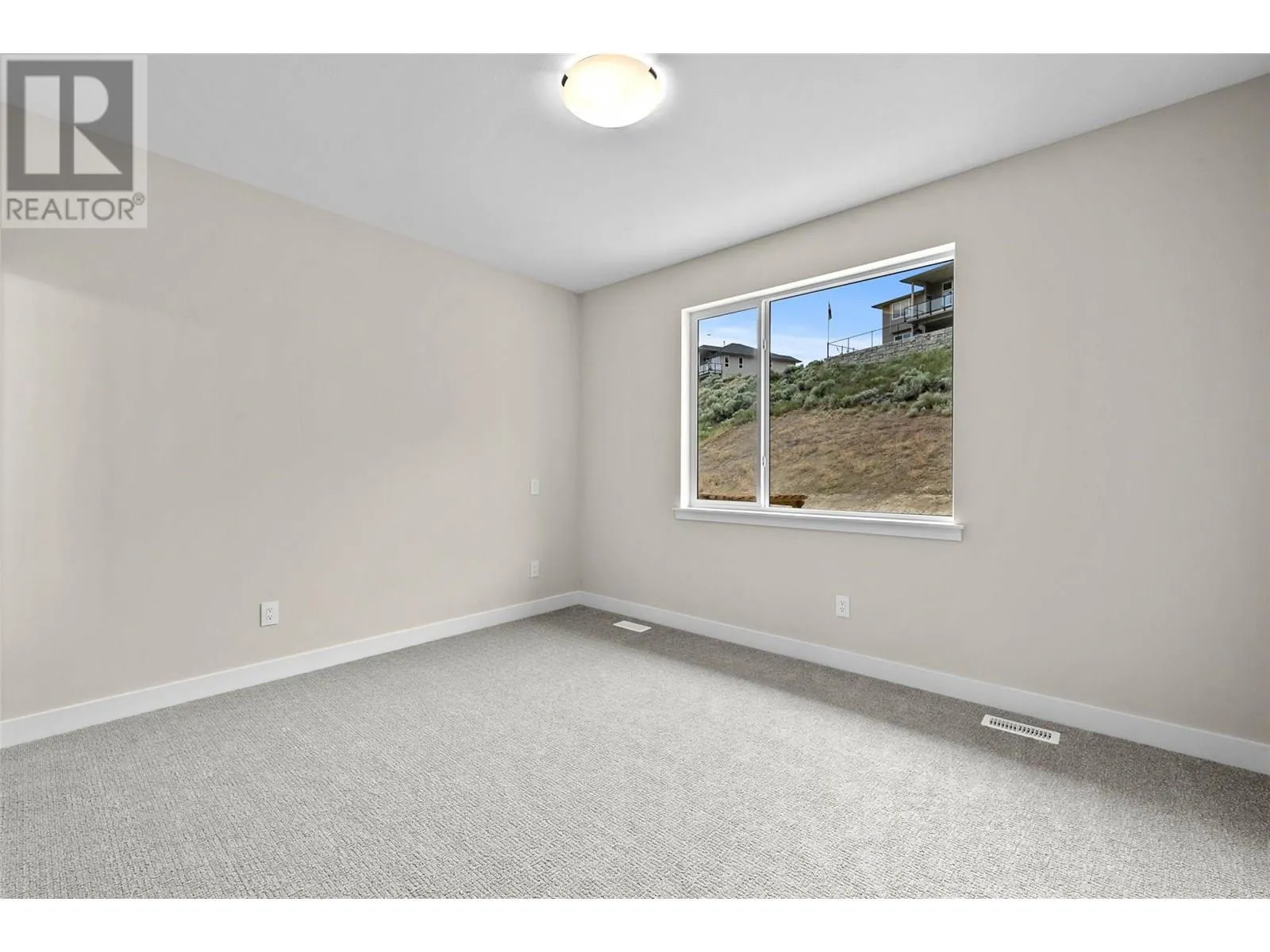 2045 STAGECOACH Drive Unit# 121