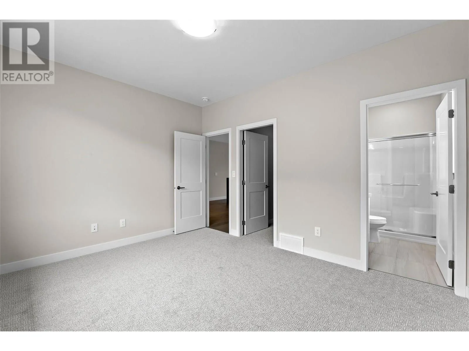 2045 STAGECOACH Drive Unit# 121