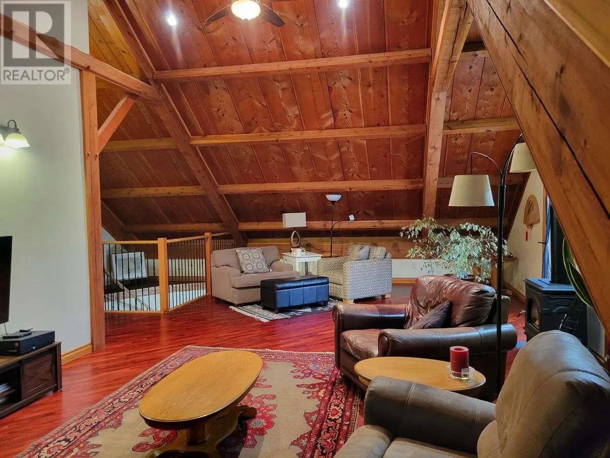 2626 MIDDLE BENCH Road
