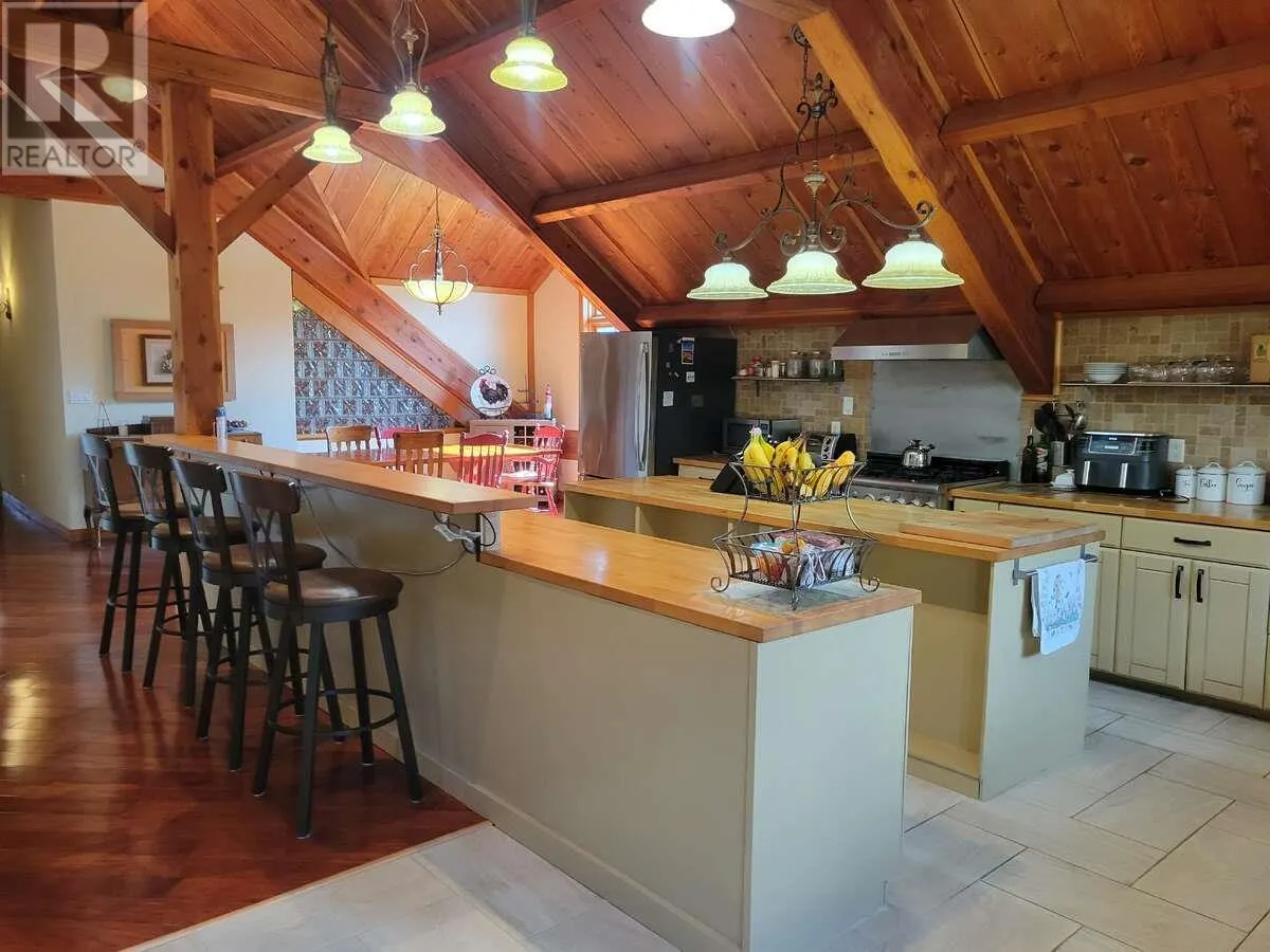 2626 MIDDLE BENCH Road