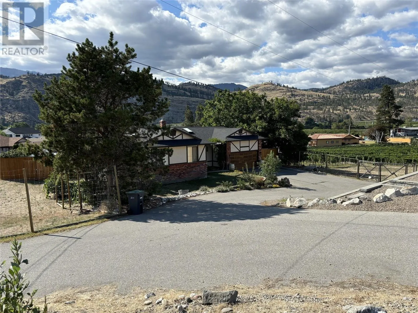 6940 Mountainview Drive Drive