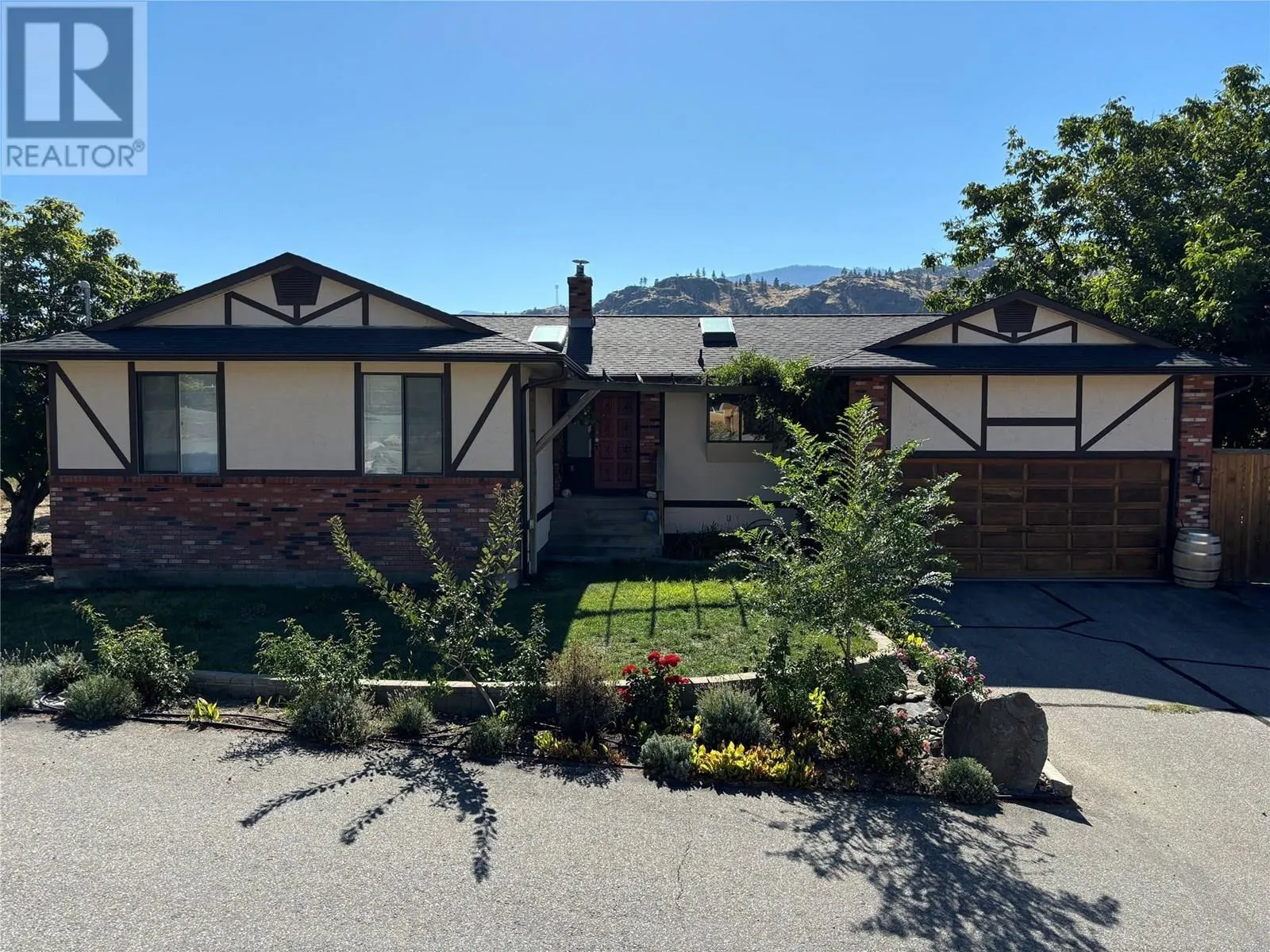 6940 Mountainview Drive Drive