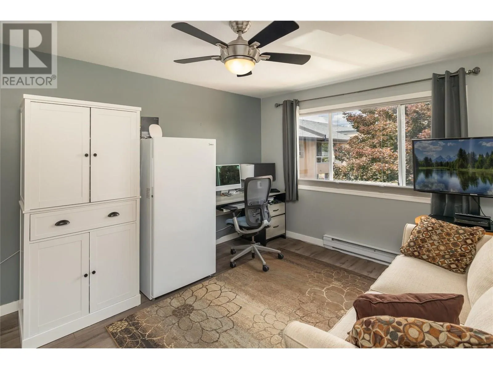 727 Houghton Road Unit# 302