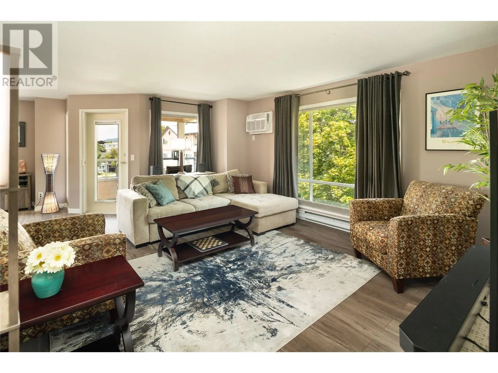 727 Houghton Road Unit# 302