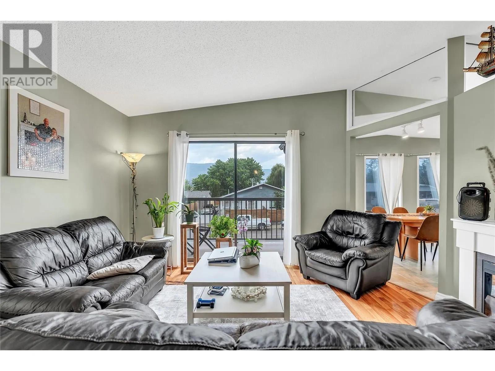 2494 Cornwall Drive