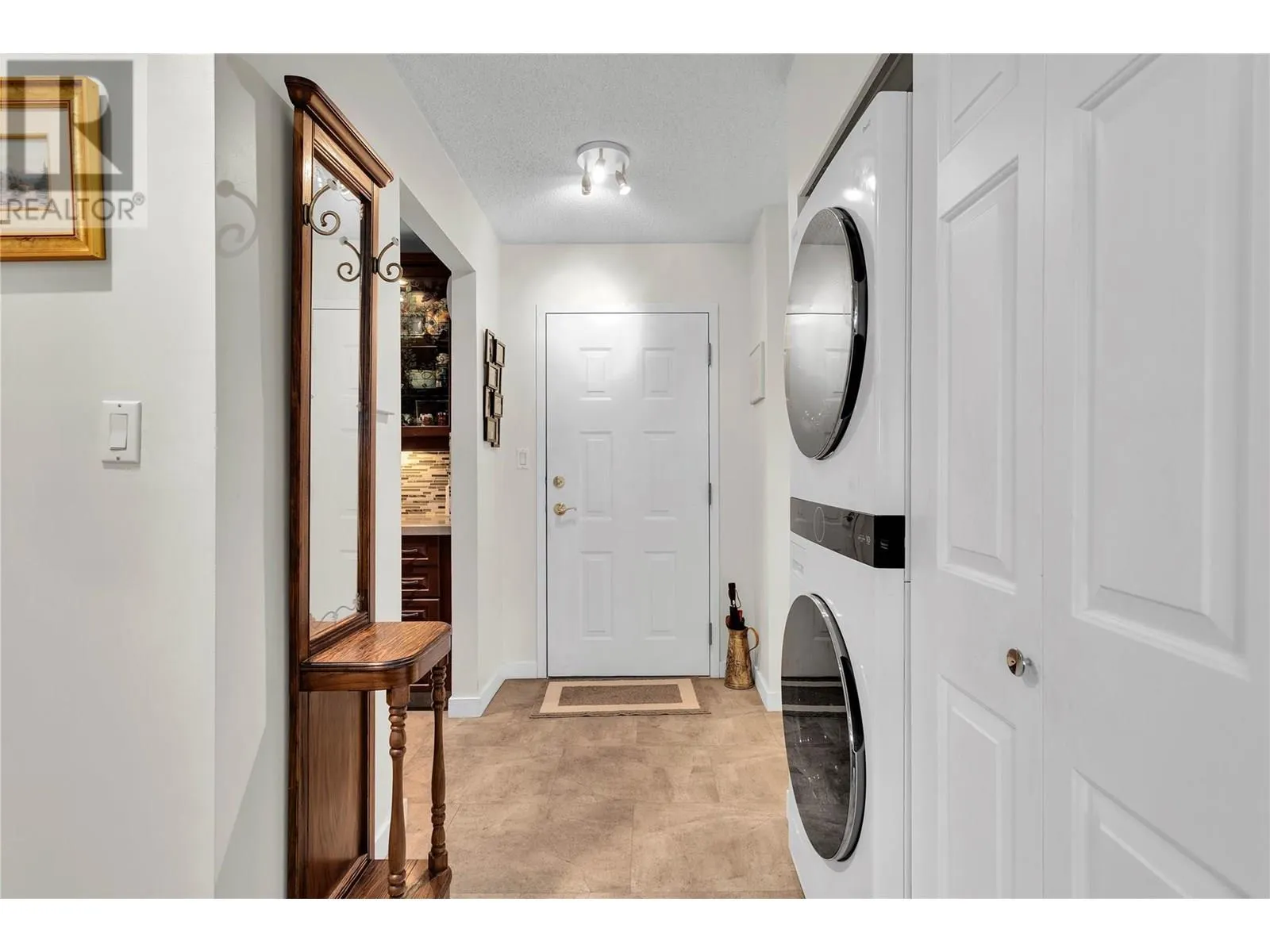 1056 Bernard Avenue Unit# 112