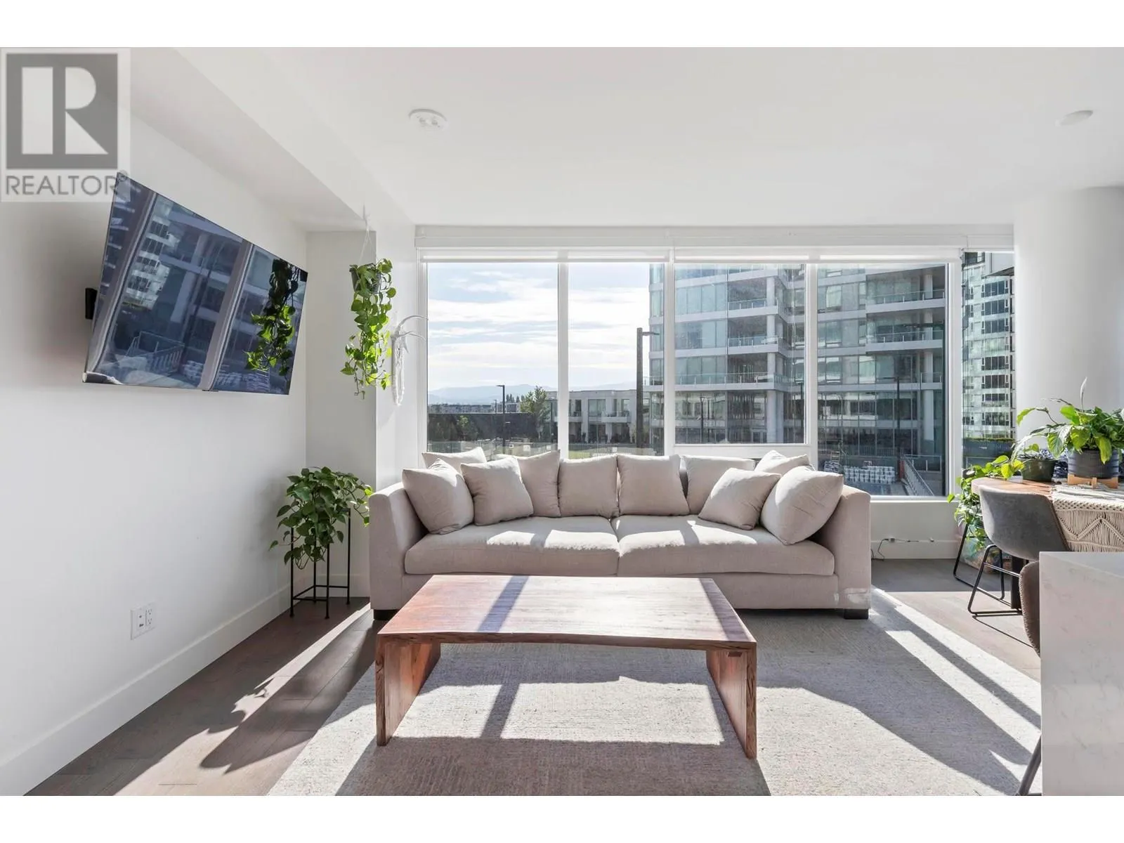 1181 Sunset Drive Unit# 501