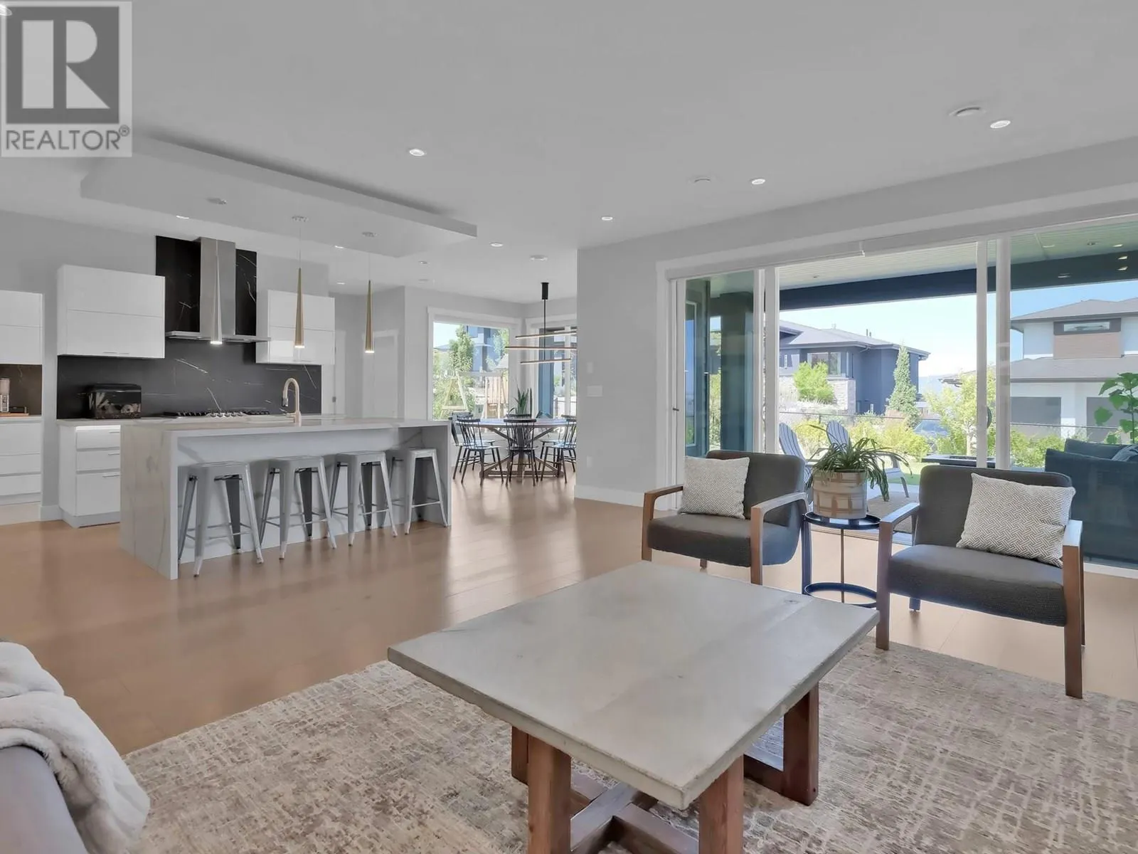 550 Barra Lane