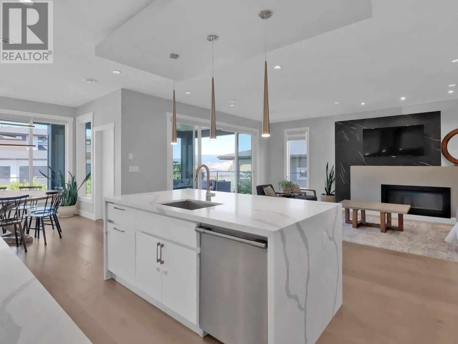 550 Barra Lane