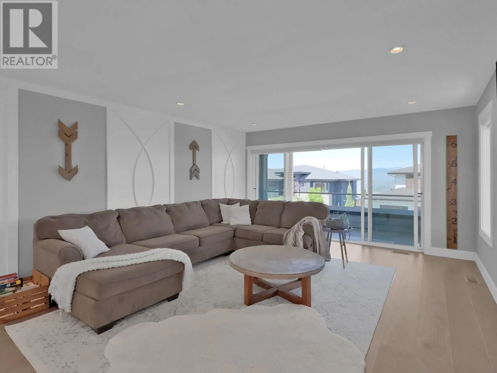 550 Barra Lane