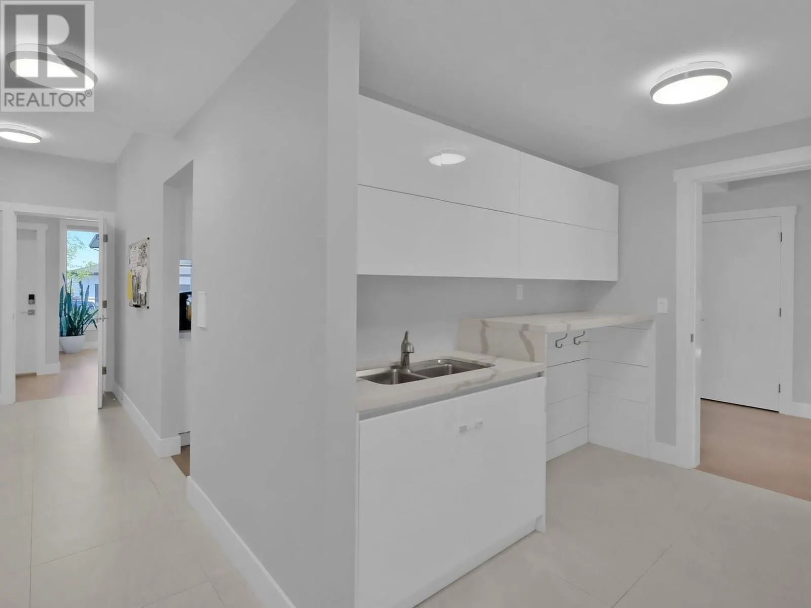 550 Barra Lane