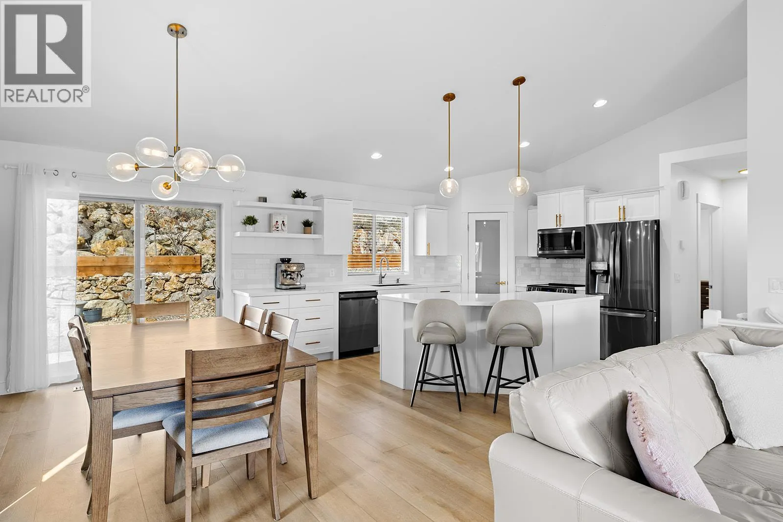 1326 Tanemura Crescent