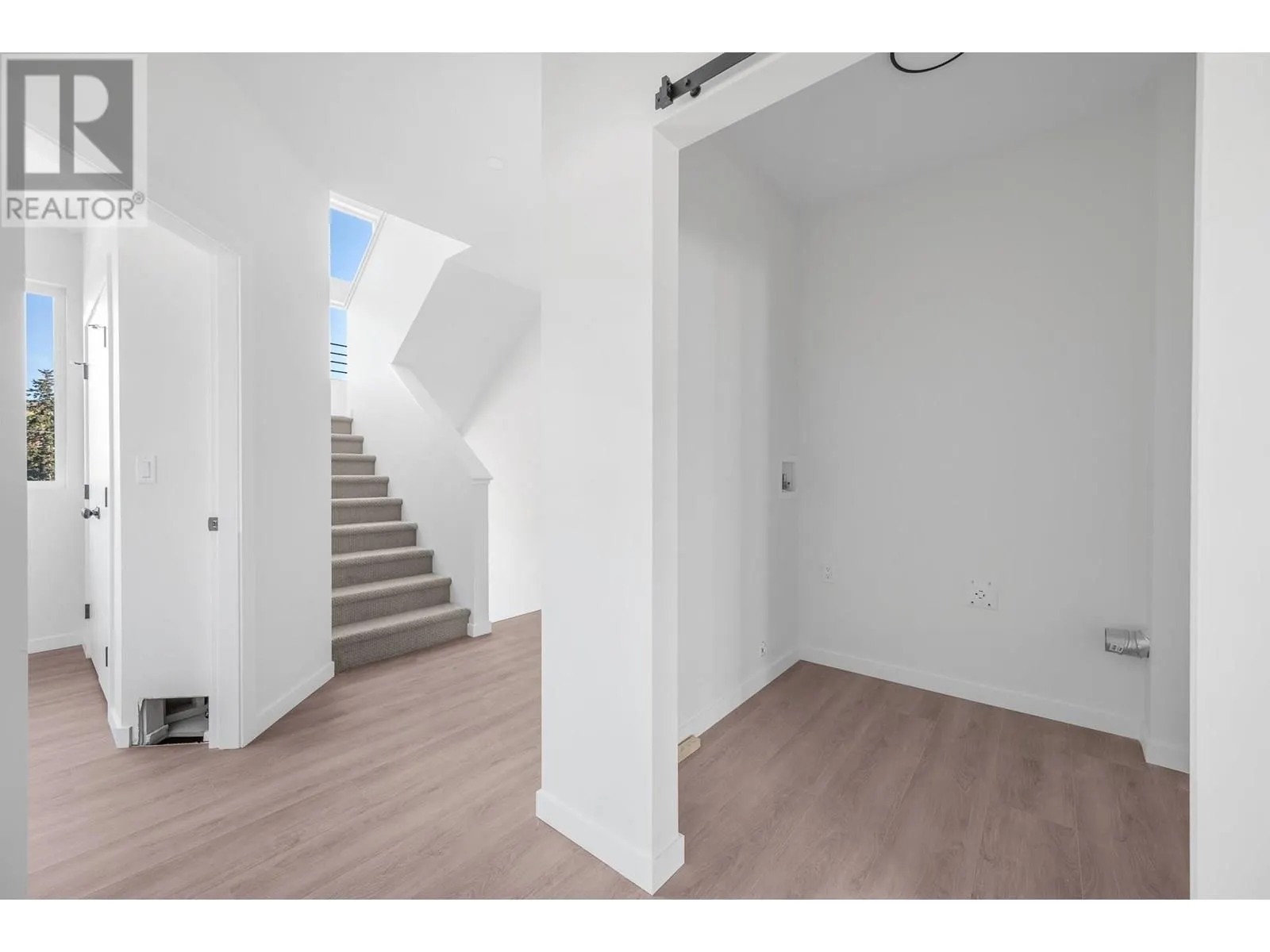 5661 Okanagan Landing Road Unit# 5 Lot# SL1