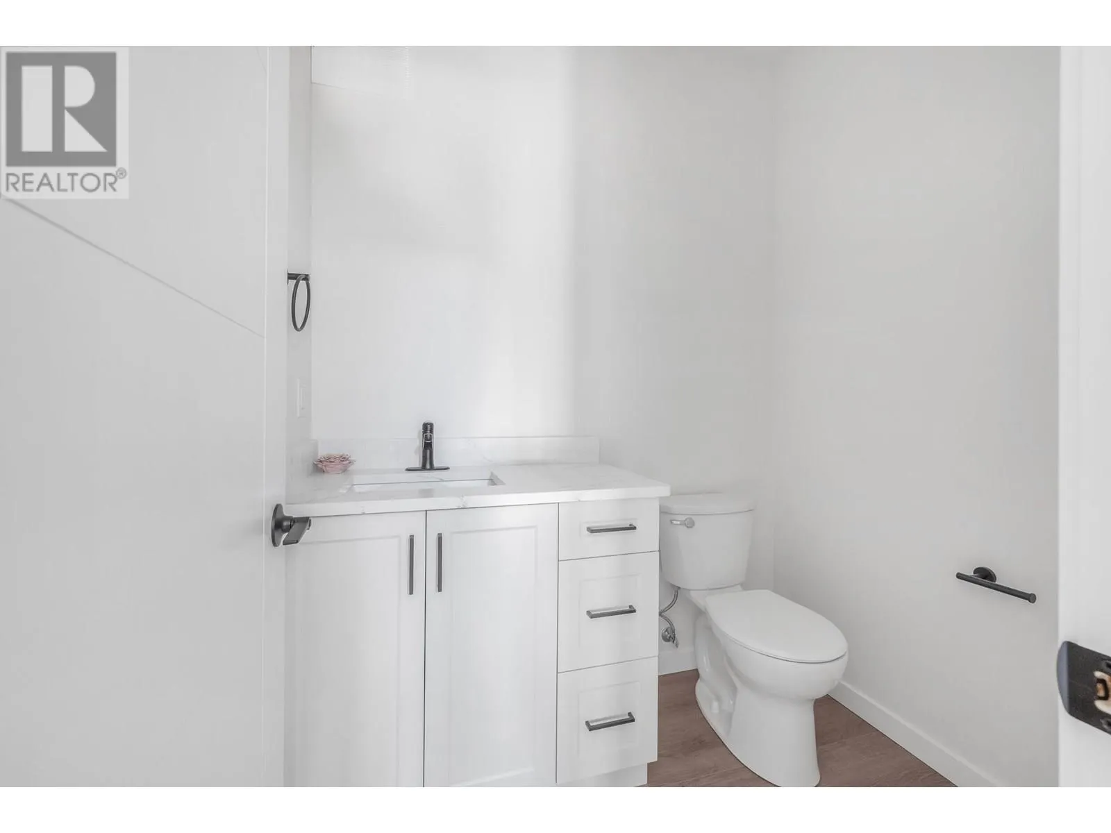 5661 Okanagan Landing Road Unit# 5 Lot# SL1