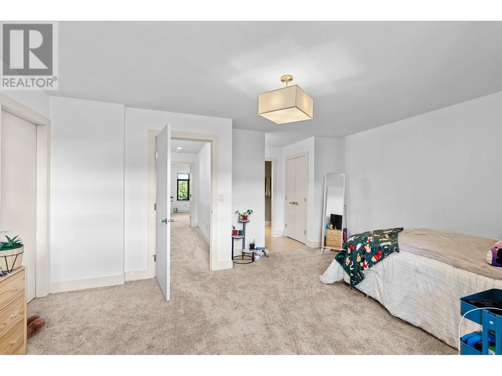 570 Sarsons Road Unit# 18