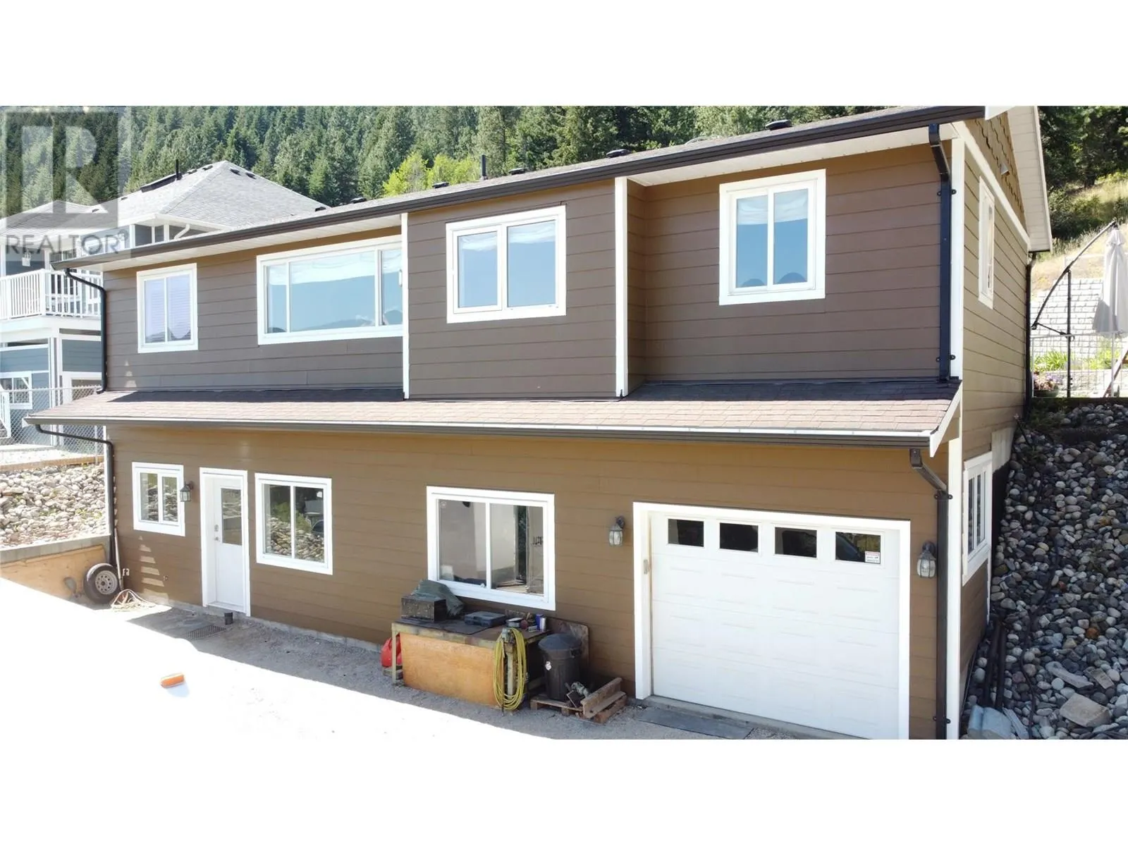 1859 Schunter Drive