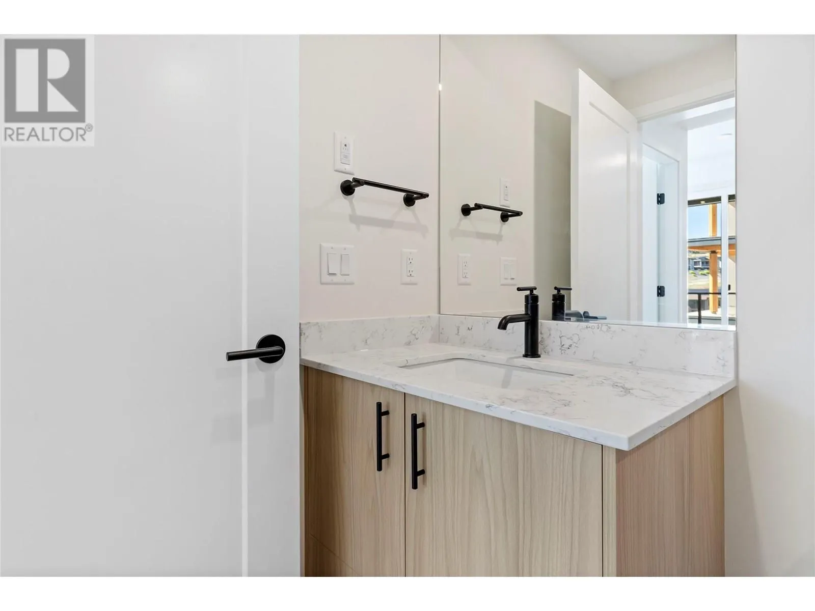 9654 Benchland Drive Unit# 501