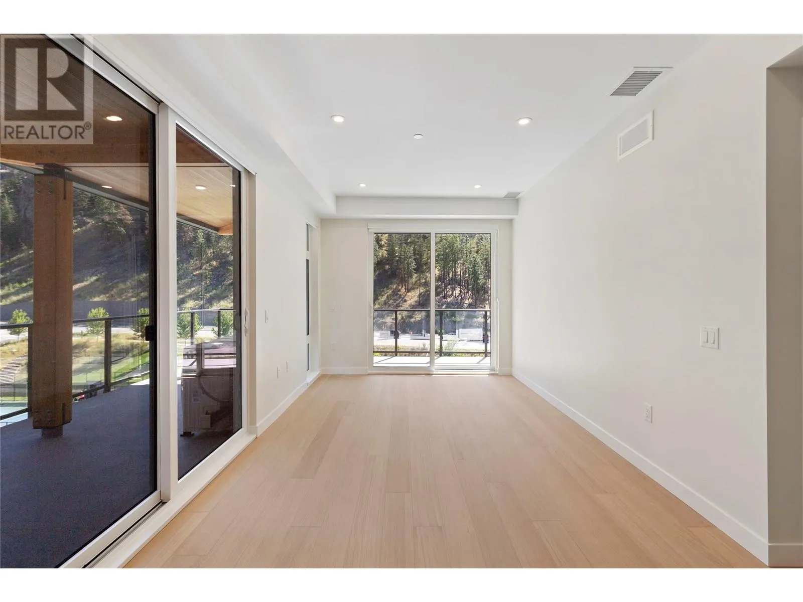 9654 Benchland Drive Unit# 501