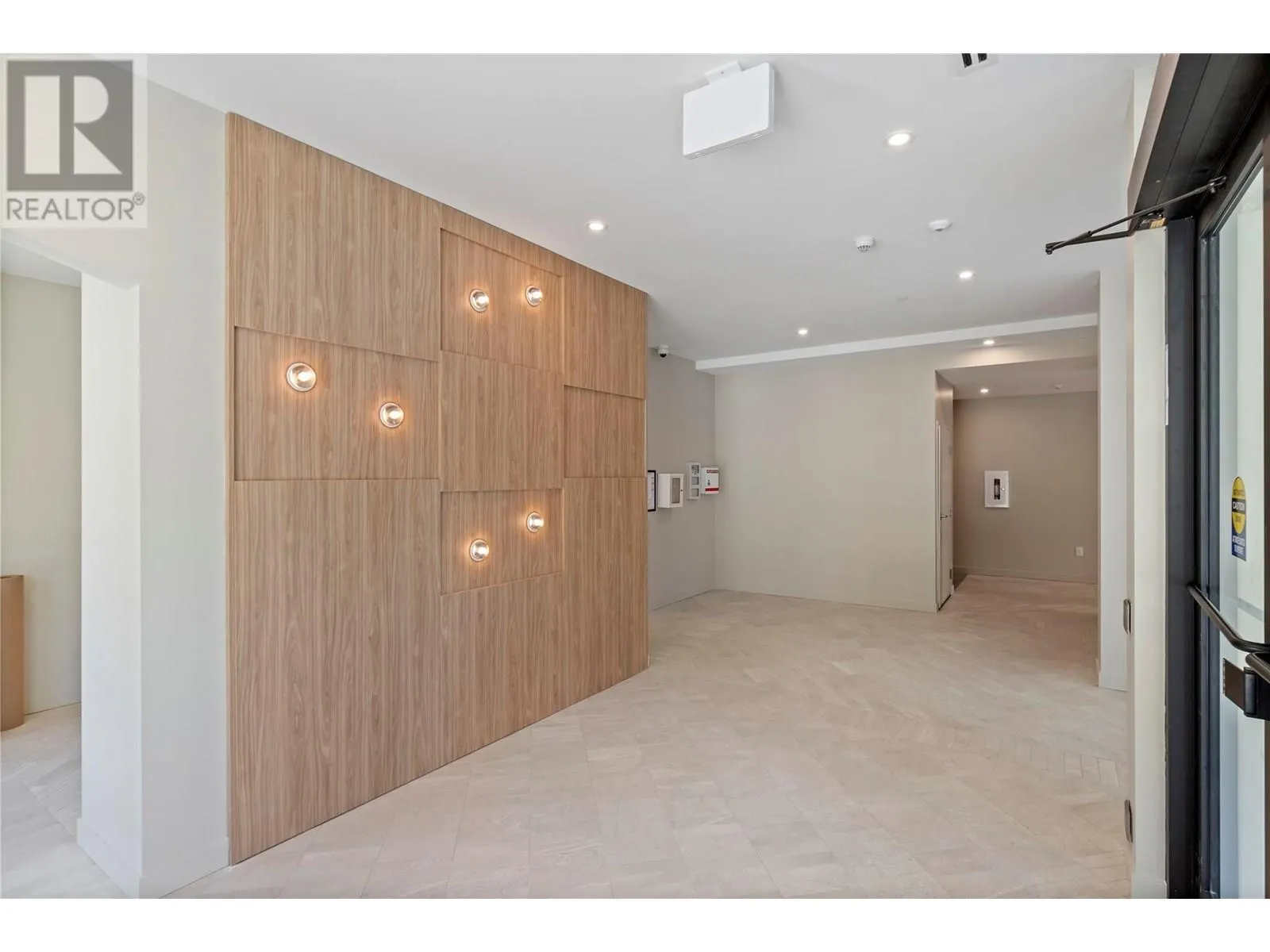 9654 Benchland Drive Unit# 501