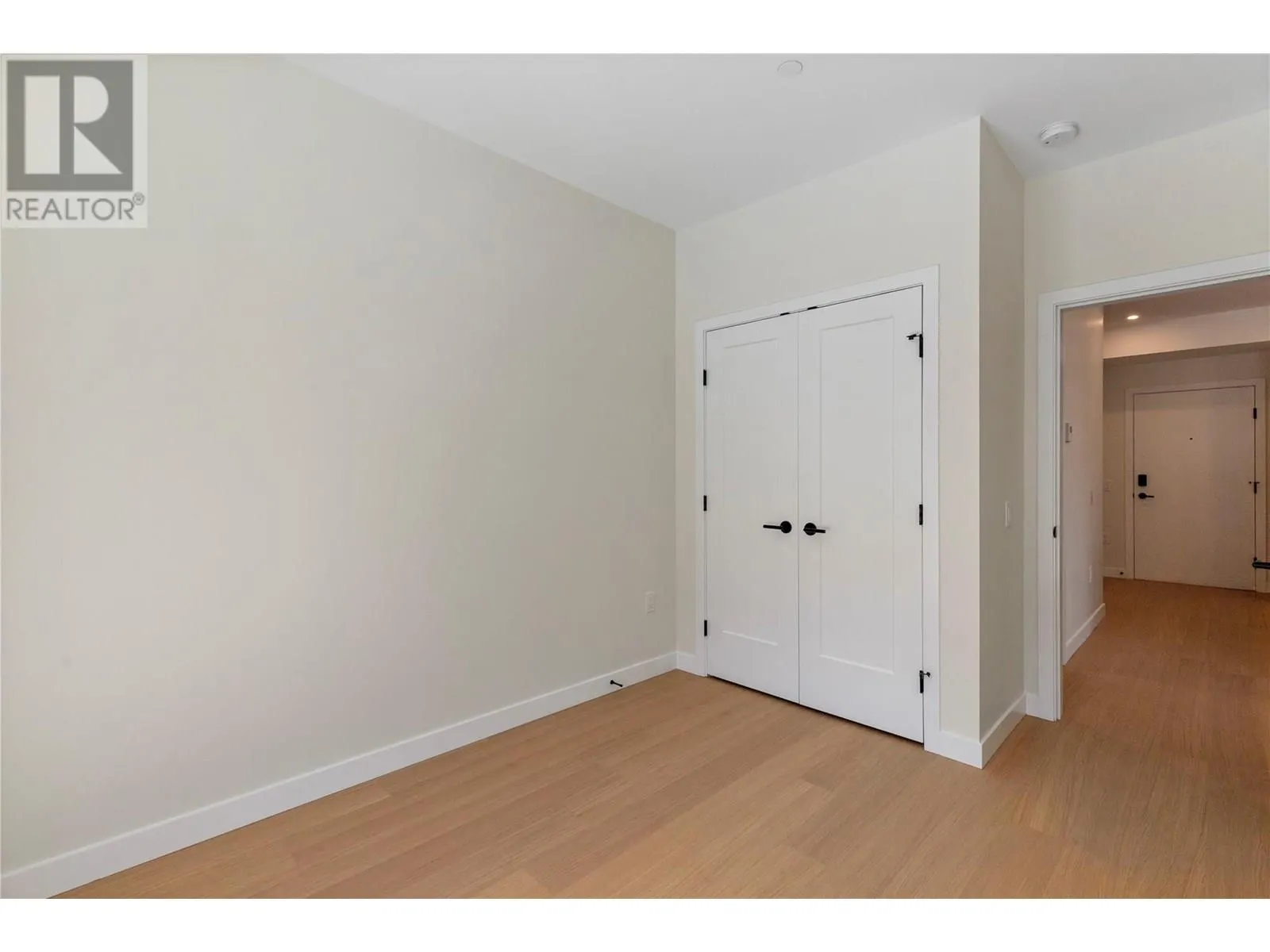 9654 Benchland Drive Unit# 501