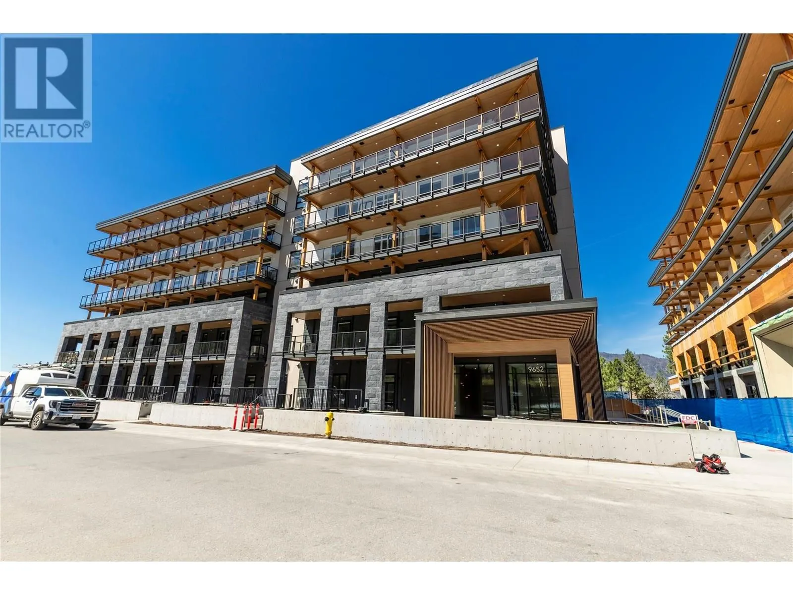 9654 Benchland Drive Unit# 501