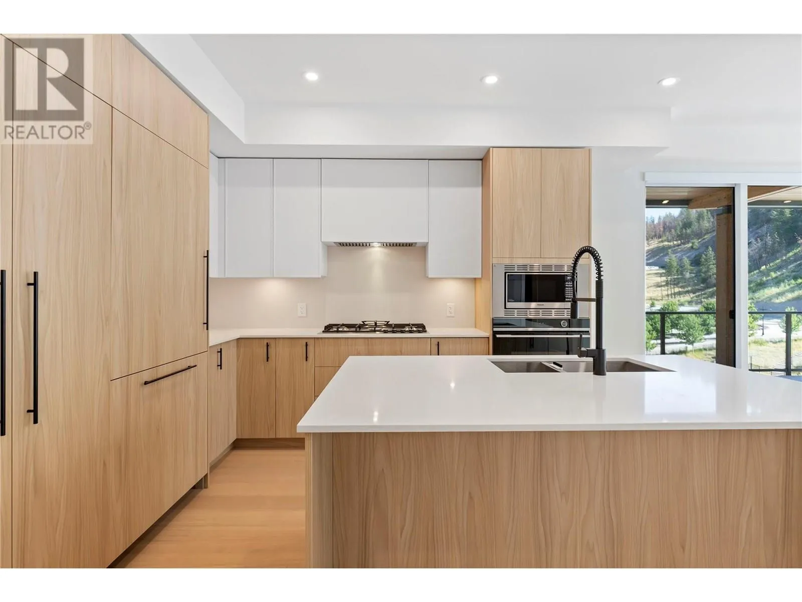 9654 Benchland Drive Unit# 501