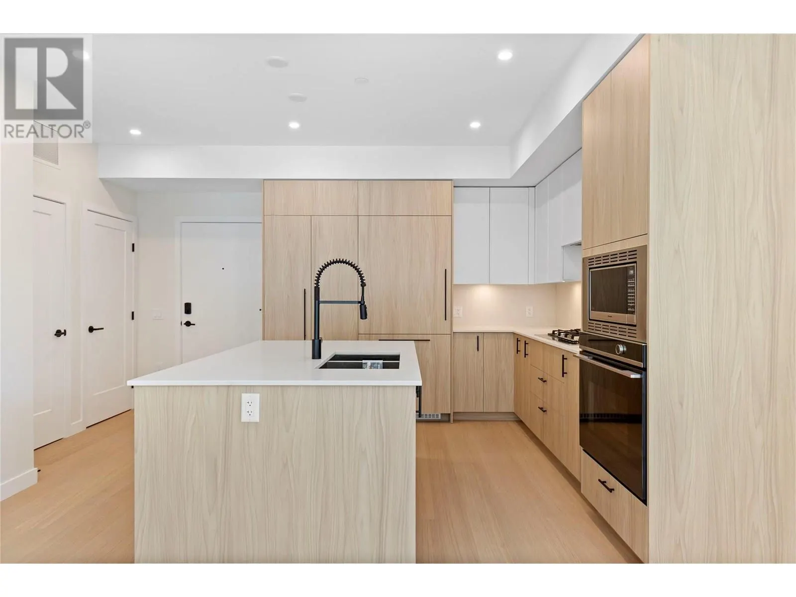 9654 Benchland Drive Unit# 501