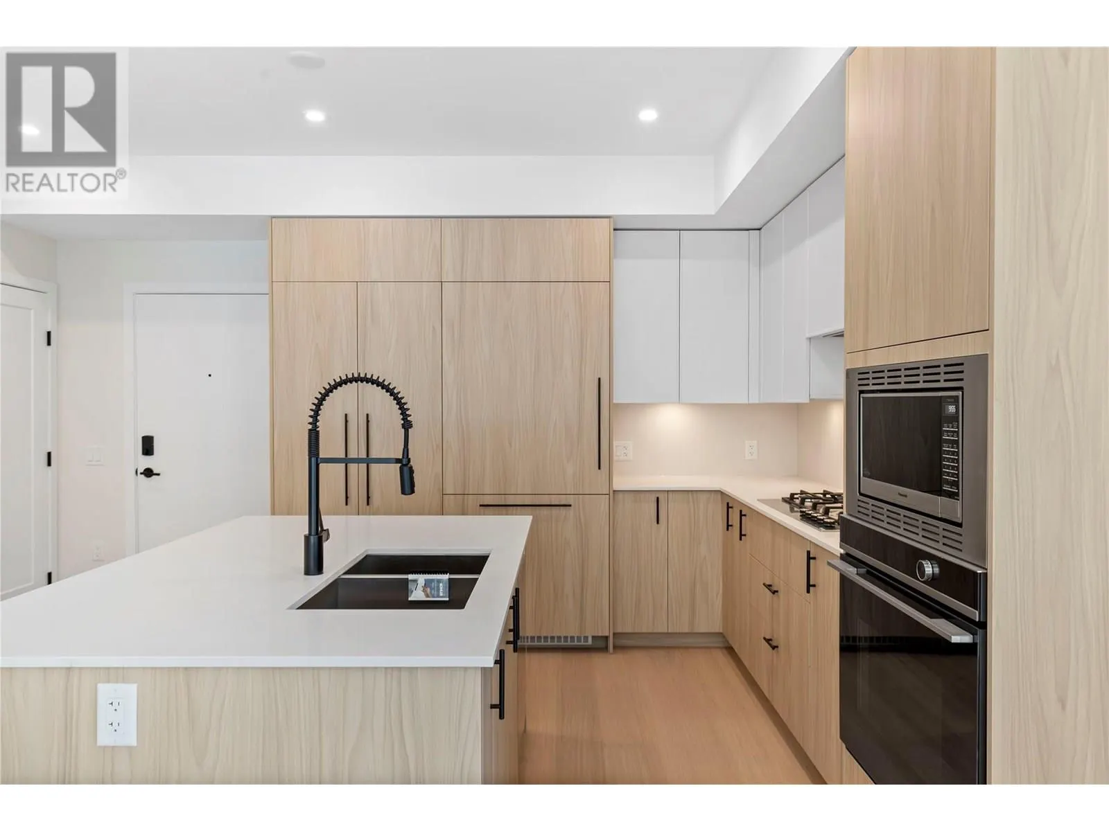 9654 Benchland Drive Unit# 501