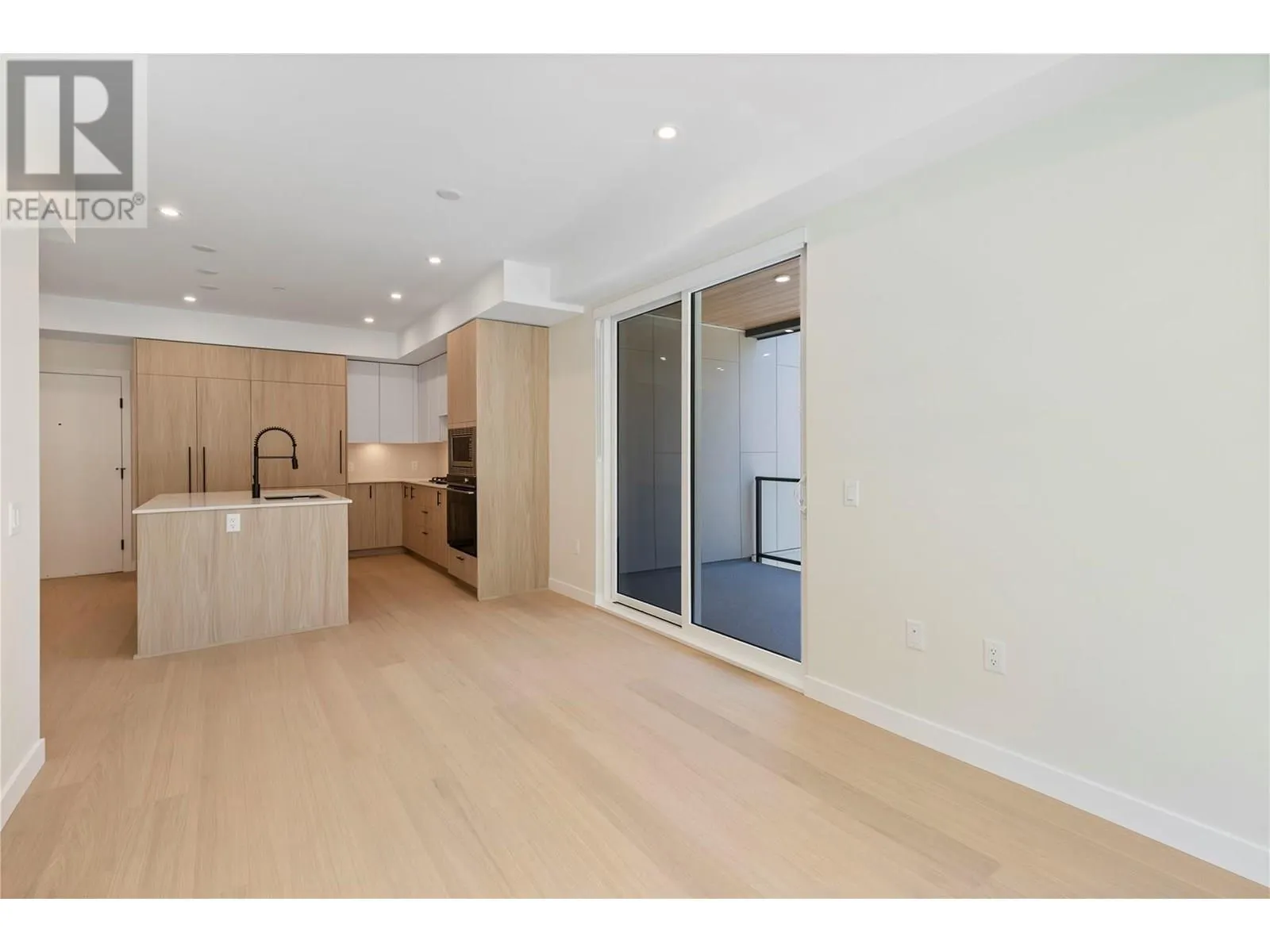 9654 Benchland Drive Unit# 501