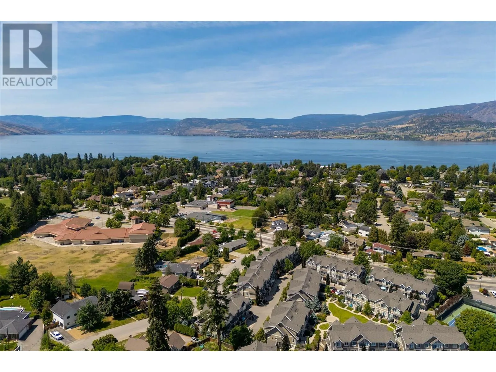600 SHERWOOD Road Unit# 21