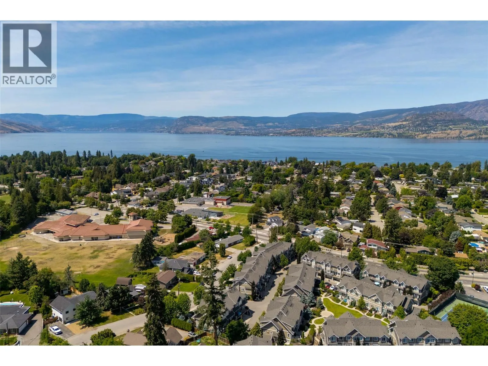 600 SHERWOOD Road Unit# 21