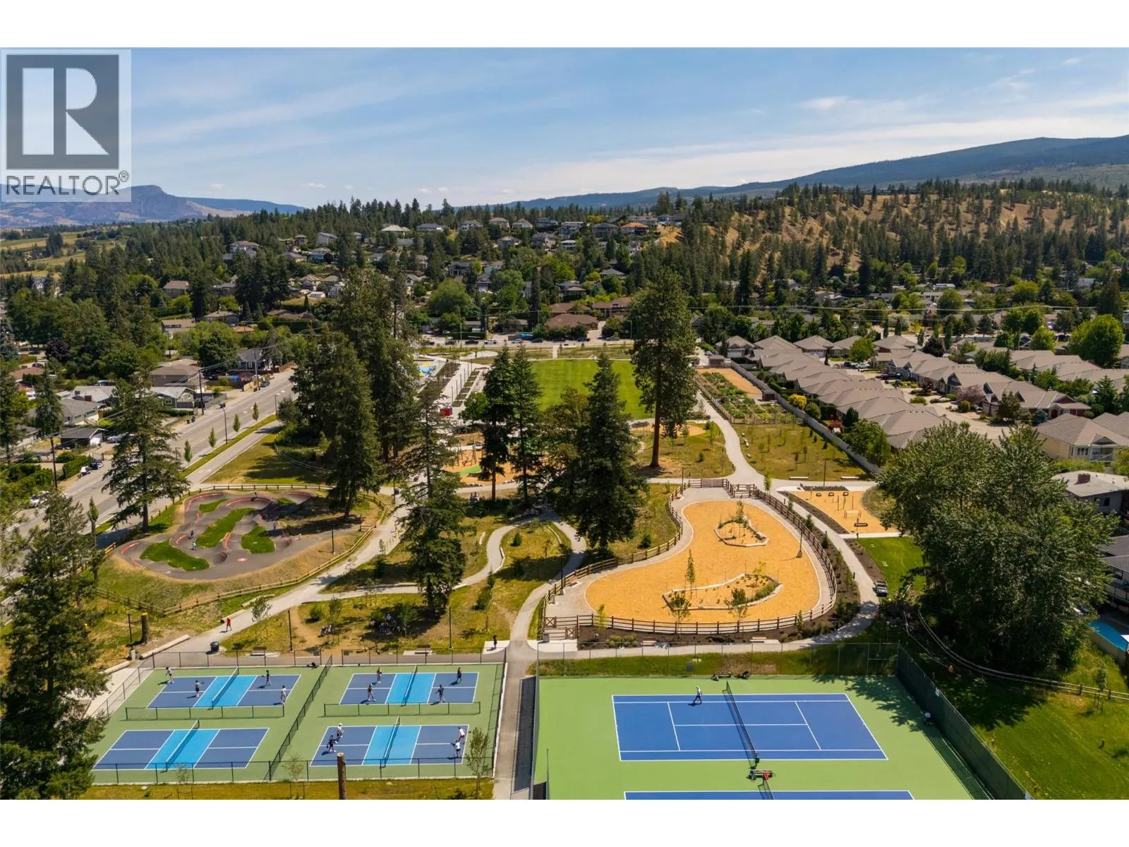 600 SHERWOOD Road Unit# 21