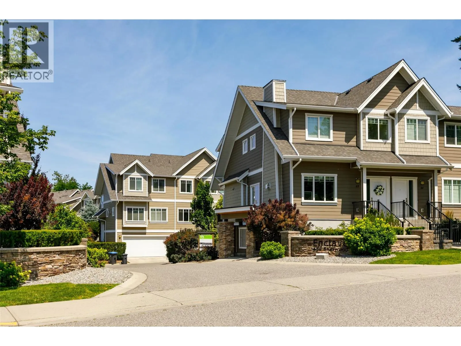 600 SHERWOOD Road Unit# 21