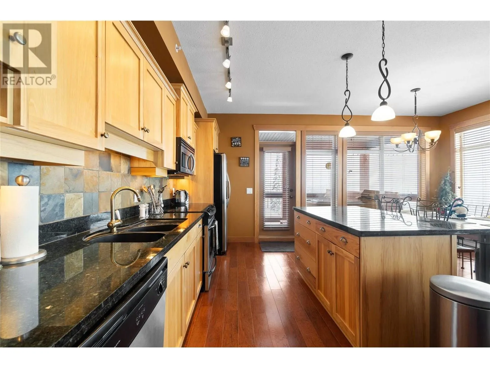 315 Whitehorse Lane Unit# 303