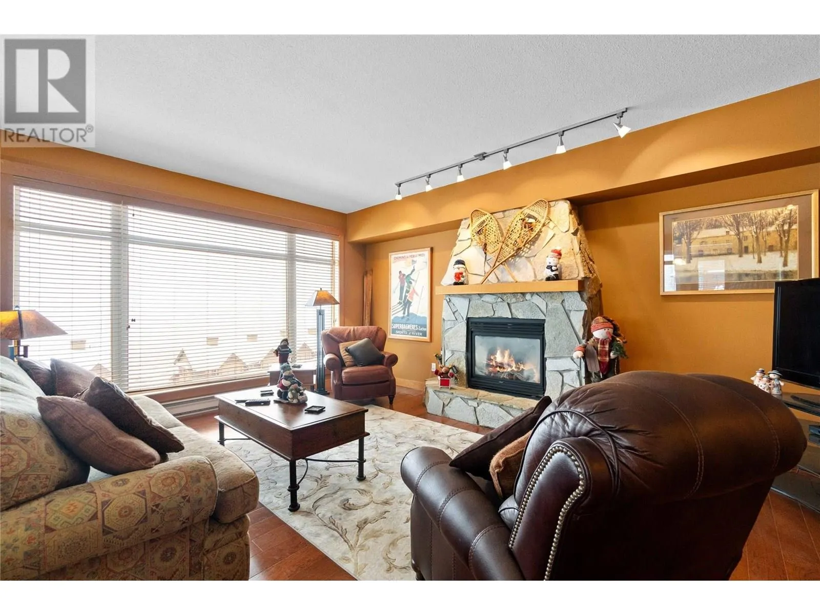 315 Whitehorse Lane Unit# 303